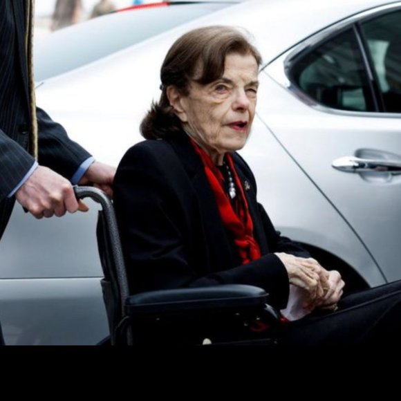 Meet your Posher, Eddie - Picture 3 of 3